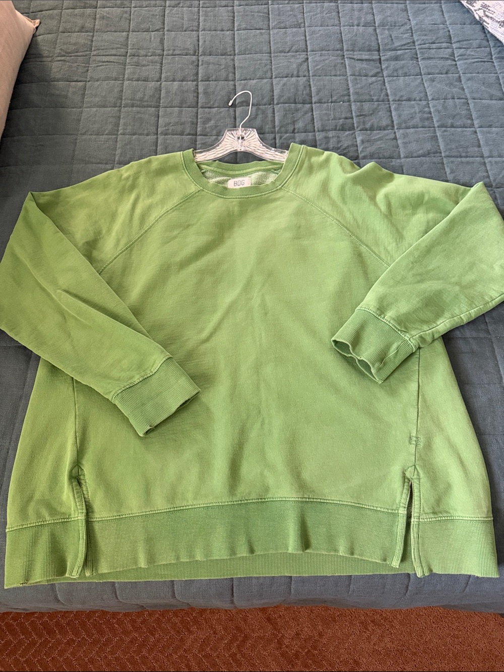 BDG Women’s Medium  Crewneck Sweatshirt in Light Green 80% Cotton/20% Poly